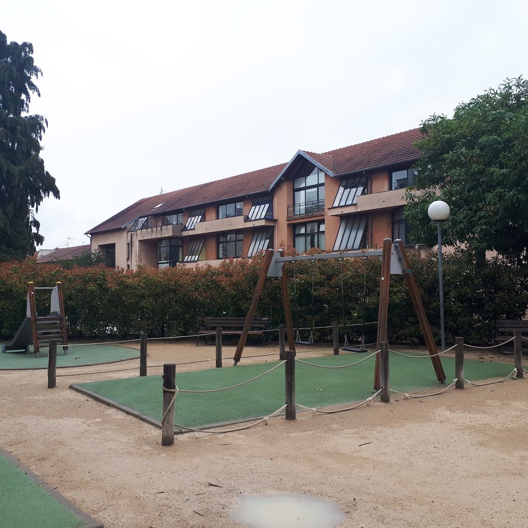 Kelly Playground 3